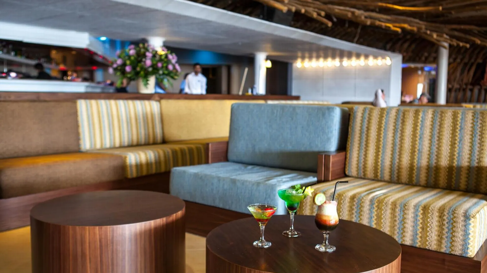 U Coral Beach Club Eilat – Ультра все включено Отель